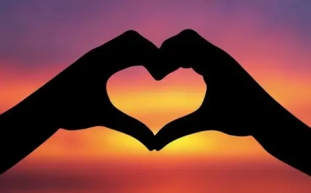 Gönül Kurbandır Aşka