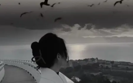 TENİNİN KOKUSU 'YAŞAMAK' GİBİ OLAN BİR KADIN