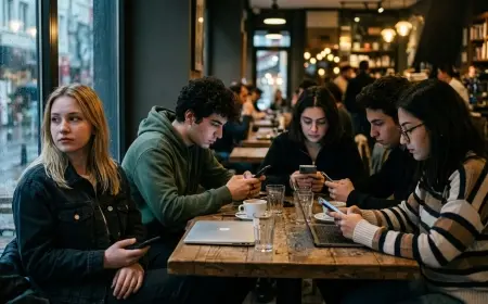 DİJİTAL ÇAĞDA YANLIZLAŞAN GENÇLİK