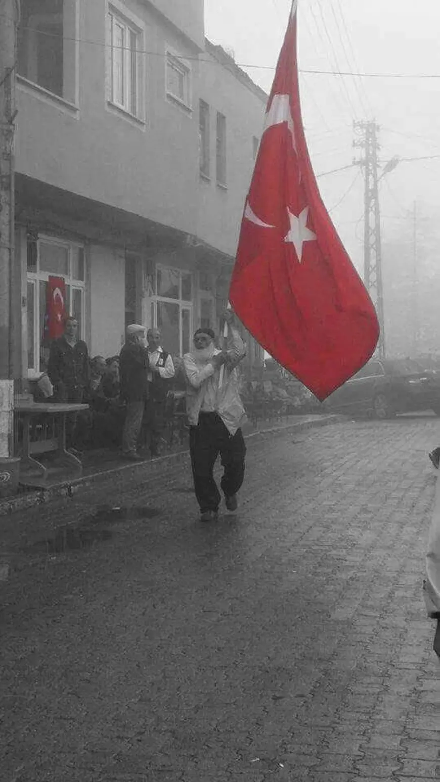 Bize Ne Oldu?