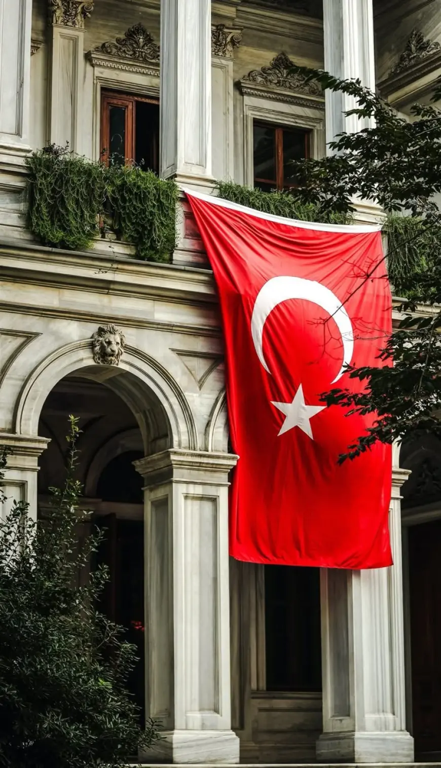 SELAM DURUYOR