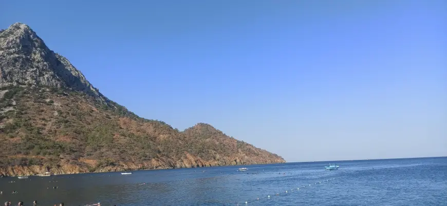 Bilmem Anılar Benden Ne İster