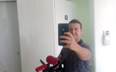 Ömer Bayram Kimdir?