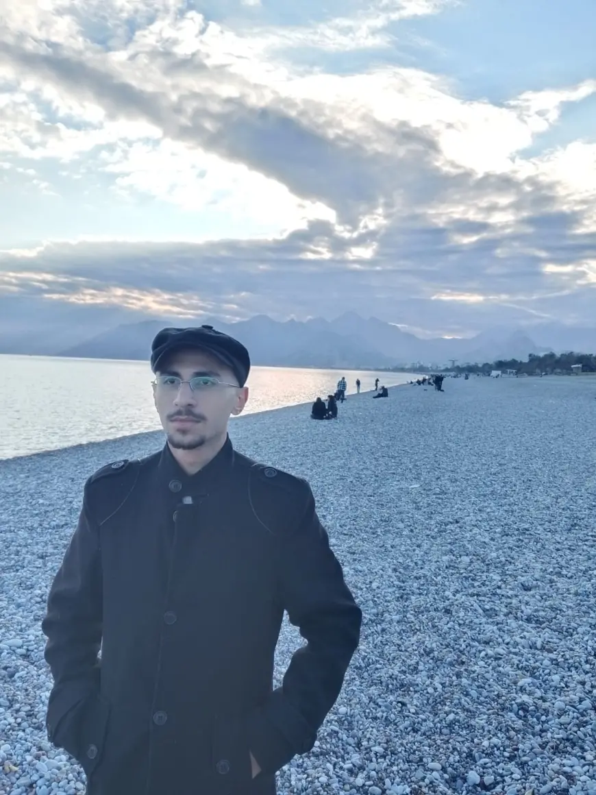 Ali Koray Kaya Kimdir?