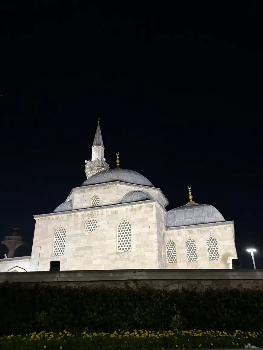 BİR ÖMRÜN İFLAS MUHTIRASI