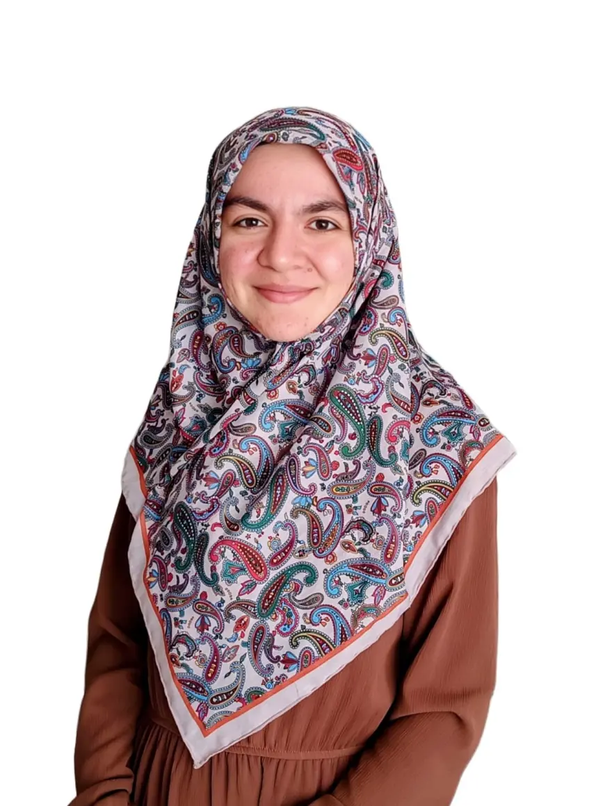 Gizem Çetin Kimdir? Bilimkurgu ve Fantastik Edebiyatın Üretken Kalemlerinden Biri