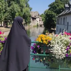 Münevver Özer profil resmi